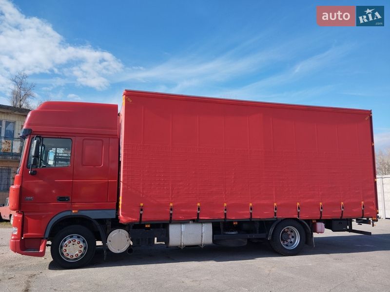 Вантажний фургон DAF XF 95 2006 в Кременчуці
