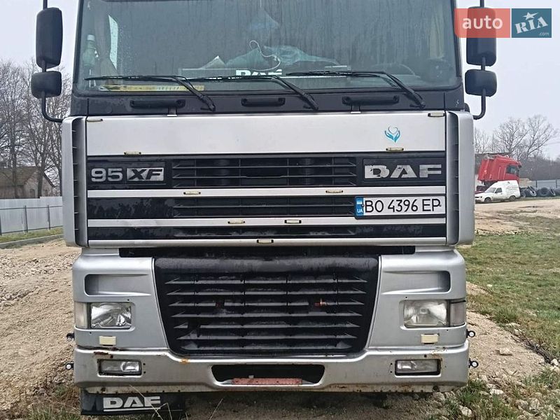 Тягач DAF XF 95 2000 в Тернополе