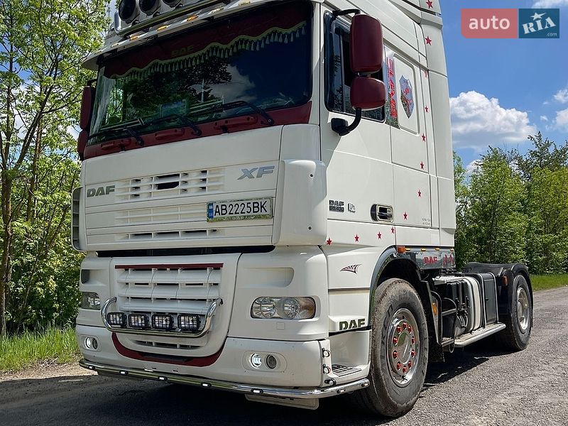 Грузовой фургон DAF XF 95 2006 в Виннице
