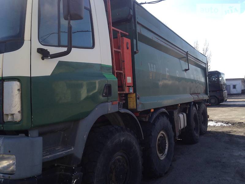 Самосвал DAF XF 2000 в Днепре