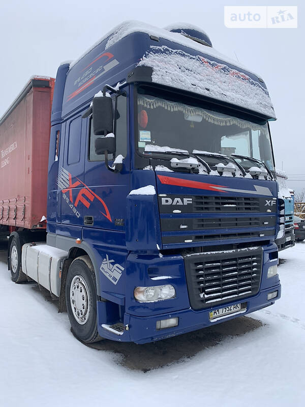 Тягач DAF XF 2005 в 