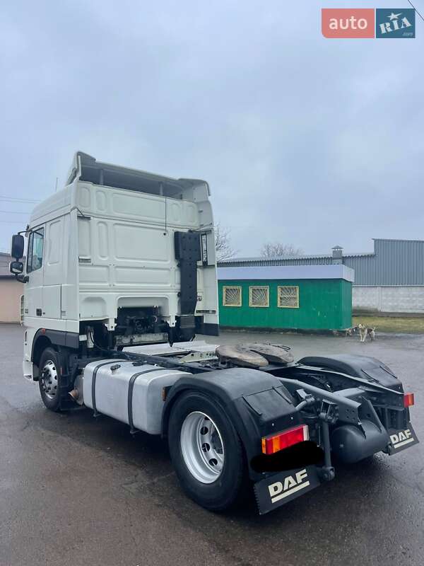 Тягач DAF XF 2011 в Ровно