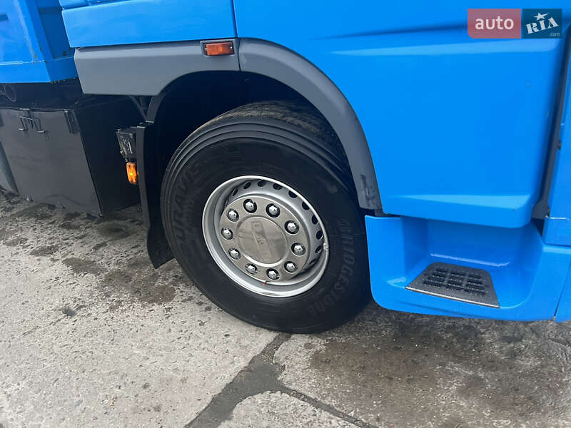 Контейнеровоз DAF XF 2005 в Одессе