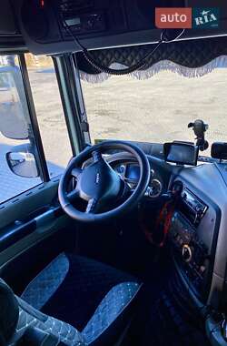 Тягач DAF XF 2007 в 