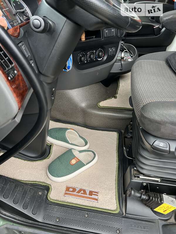 Самоскид DAF XF 2013 в Дніпрі