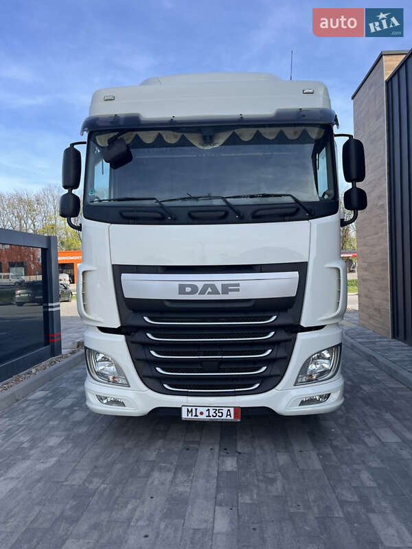 Тягач DAF XF 2016 в Луцке