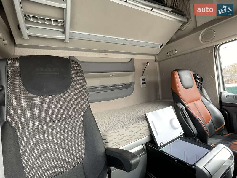 Тягач DAF XF 2016 в Сарнах