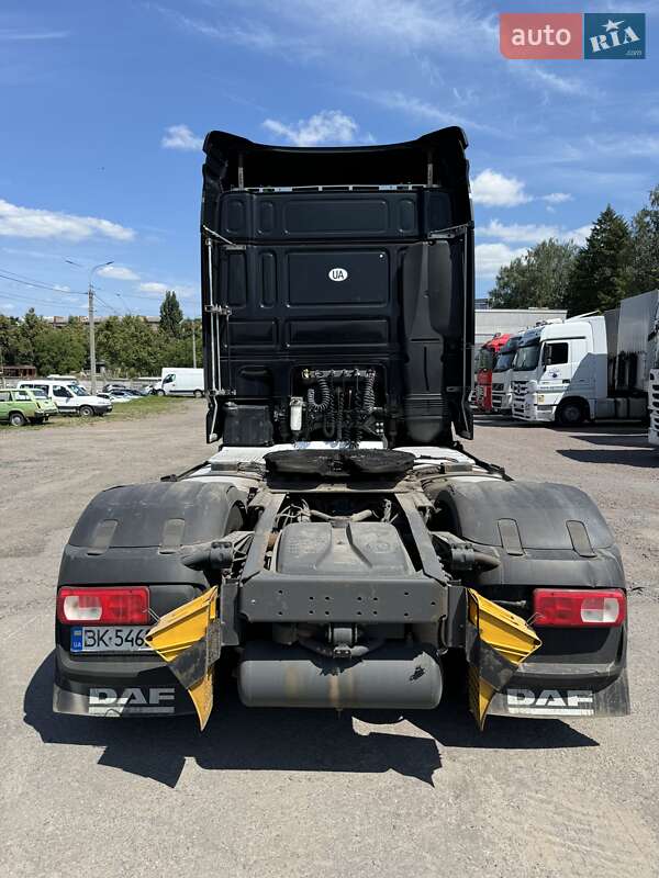 Тягач DAF XF 2015 в Ровно