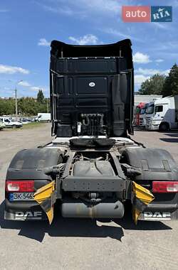 Тягач DAF XF 2015 в 