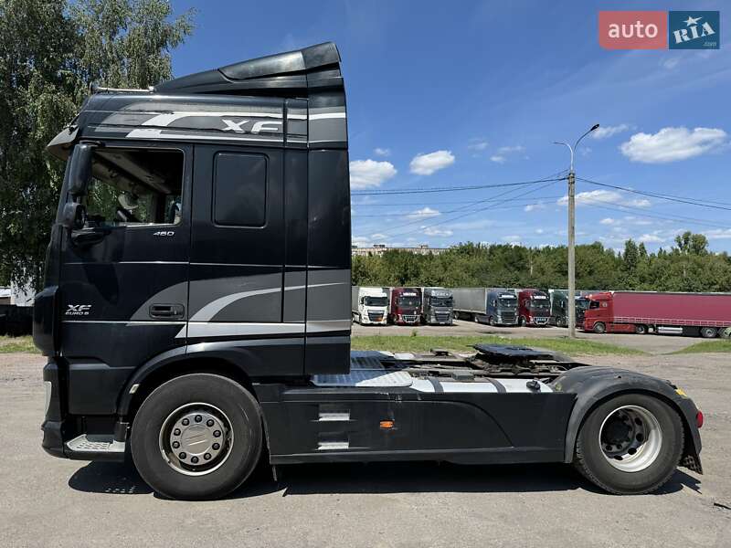 Тягач DAF XF 2015 в Ровно