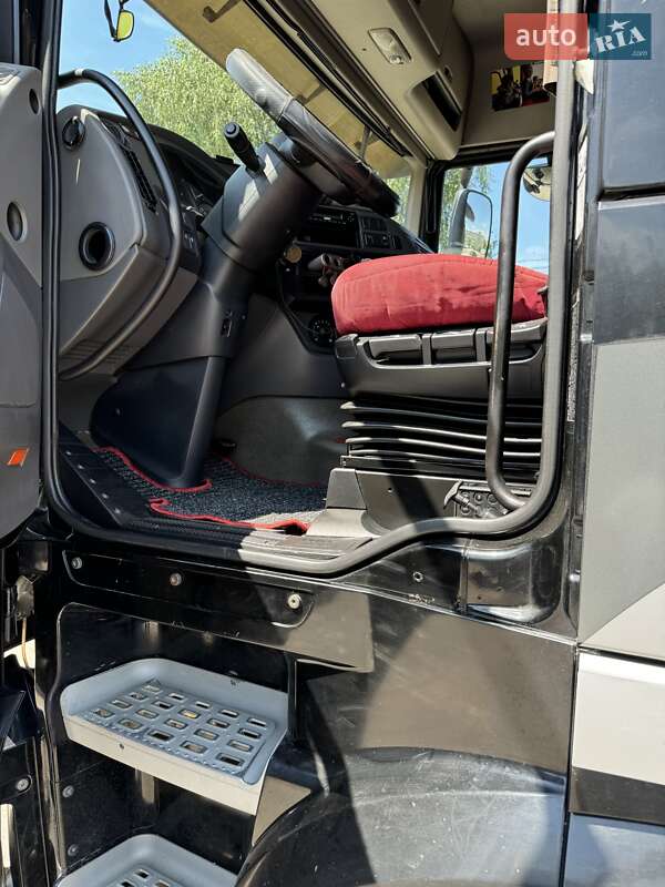 Тягач DAF XF 2015 в Ровно