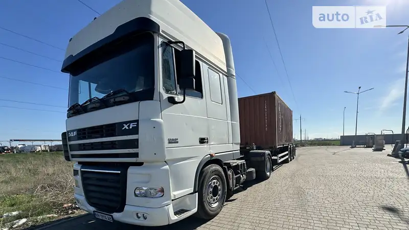 Тягач DAF XF 2006 в 