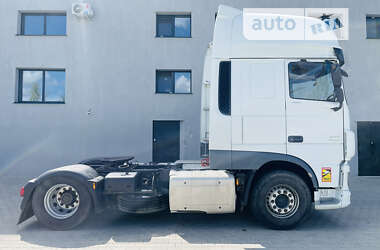 Тягач DAF XF 2015 в 