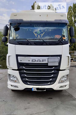 Тягач DAF XF 2015 в Дніпрі