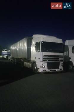 Тягач DAF XF 2000 в 