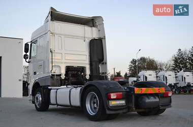 Тягач DAF XF 2015 в 