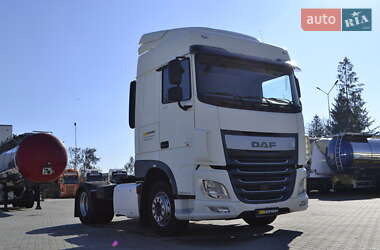 Тягач DAF XF 2015 в 