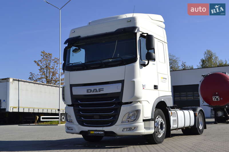 Тягач DAF XF 2015 в 