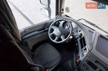 Тягач DAF XF 2014 в 