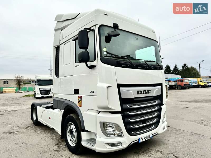 Тягач DAF XF 2017 в Ровно