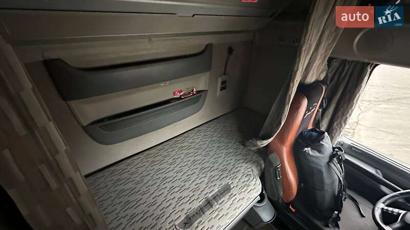 Тягач DAF XF 2016 в Ирпене