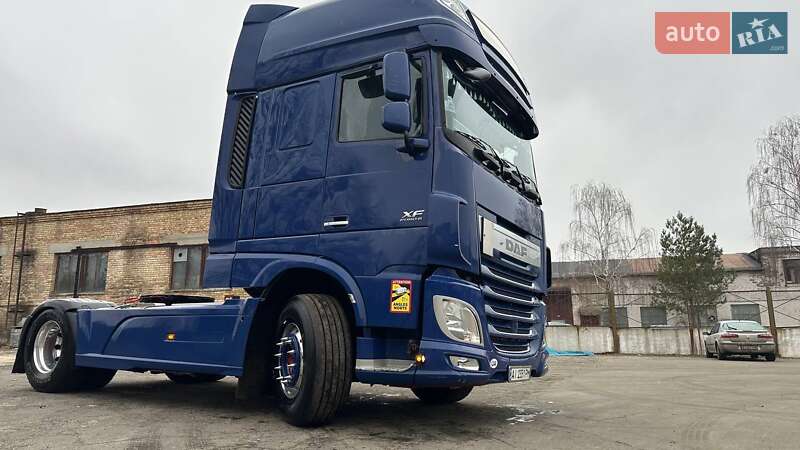 Тягач DAF XF 2016 в Ирпене