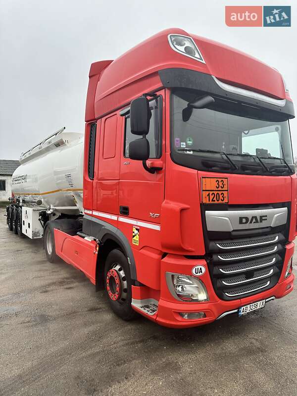Тягач DAF XF 2018 в  фото Тягач DAF XF 2018 в