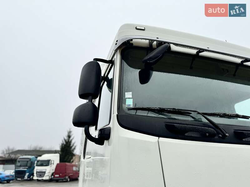 Тягач DAF XF 2015 в Ровно