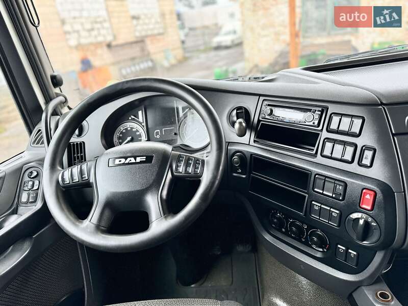Тягач DAF XF 2015 в Ровно