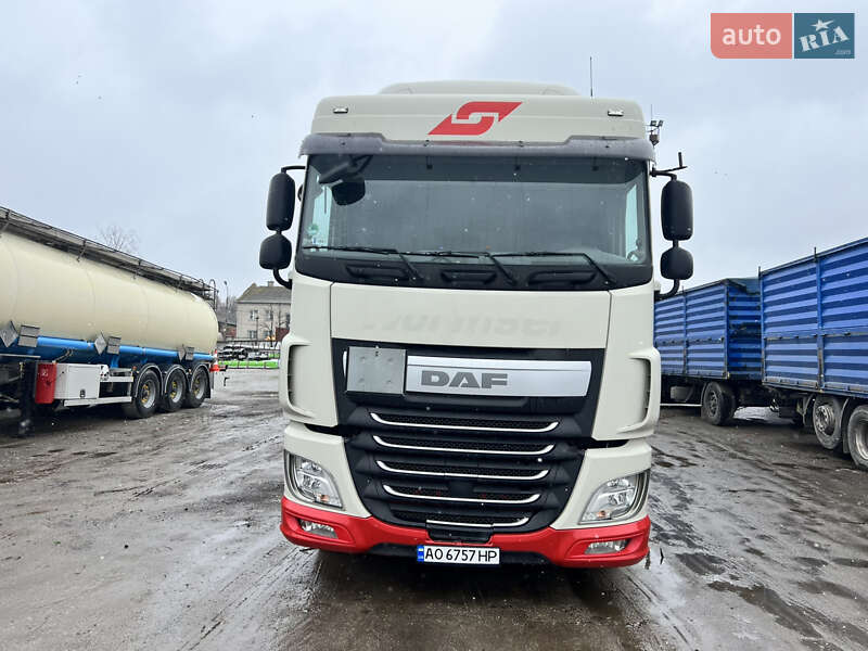 Тягач DAF XF 2015 в Киеве