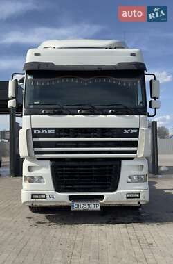 Тягач DAF XF 2006 в 