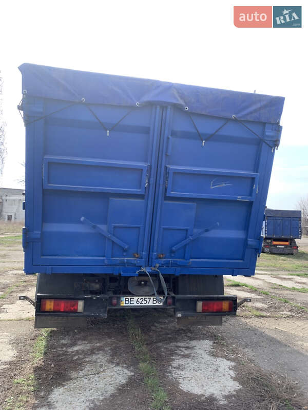 Самоскид DAF XF 2000 в Кривому Озері