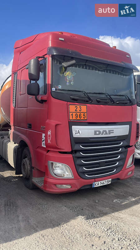 Тягач DAF XF 2015 в 
