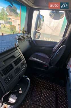Тягач DAF XF 2016 в 