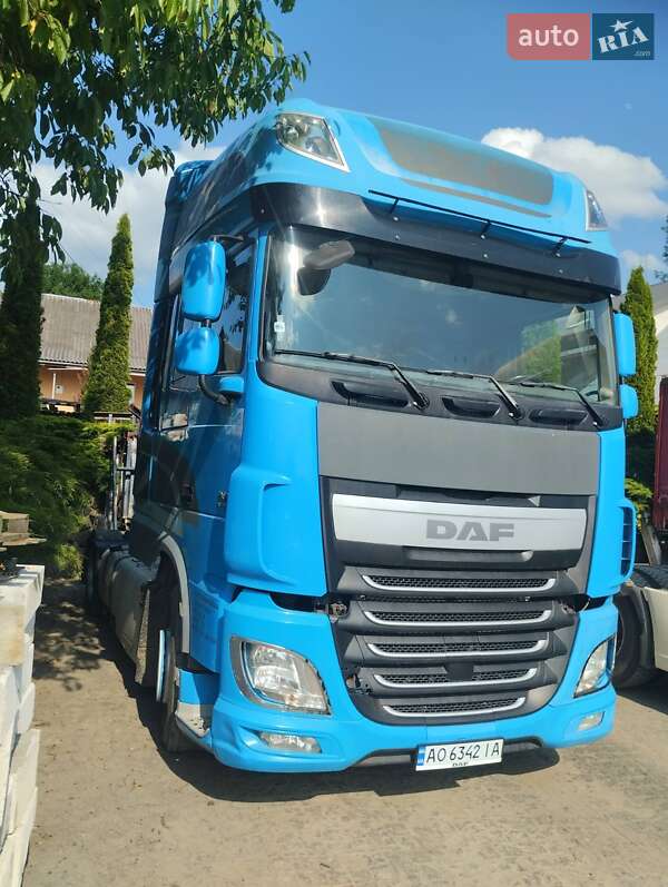 Тягач DAF XF 2015 в Иршаве