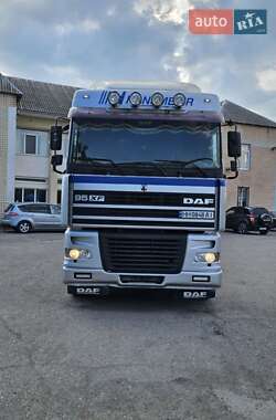 Тягач DAF XF 2002 в 