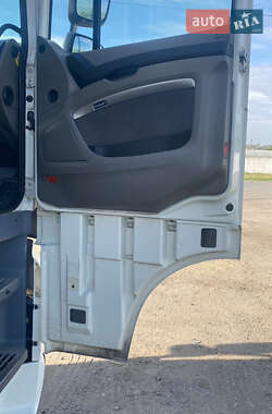 Тентованый DAF XF 2013 в 