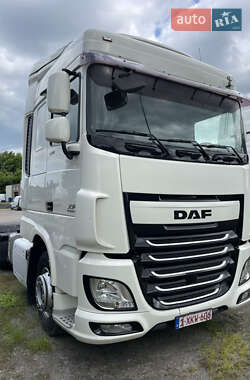 Тягач DAF XF 2015 в 