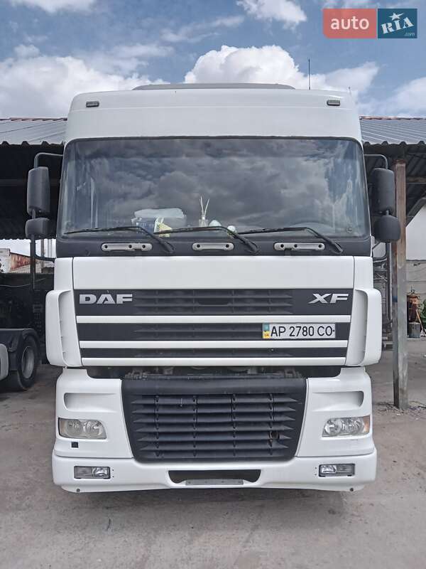 Тягач DAF XF 2006 в 