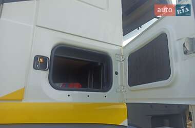 Грузовой фургон DAF XF 2014 в 