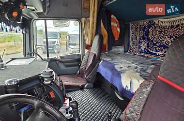 Тягач DAF XF 2001 в 