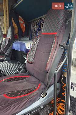 Тягач DAF XF 2001 в 