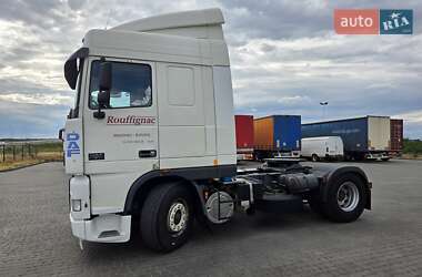 Тягач DAF XF 2001 в 