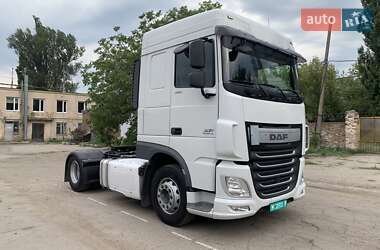 Тягач DAF XF 2015 в Полтаві