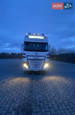 Тягач DAF XF 2016 в 