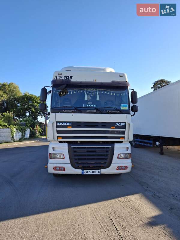 Тягач DAF XF 2007 в 