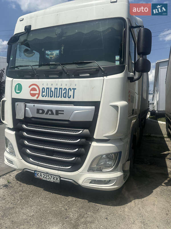 Тягач DAF XF 2017 в Городке