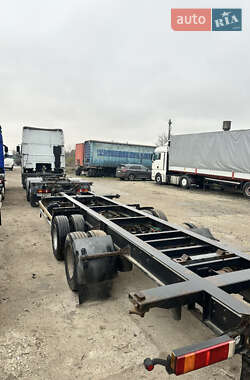 Контейнеровоз DAF XF 2007 в 