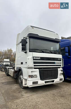 Контейнеровоз DAF XF 2007 в 