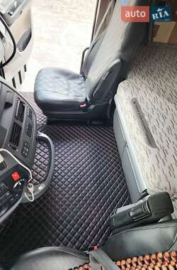 Тягач DAF XF 2014 в Ромнах